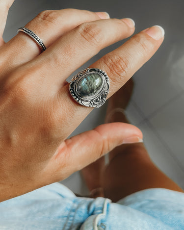 Secret-Gardn-Labradorite-Ring