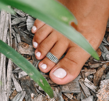 Edgy Toe Ring