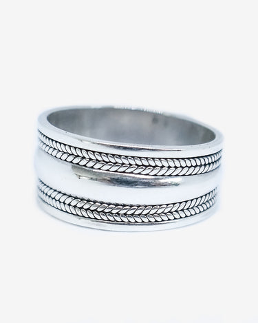 River-Nomad-petra-Silver-Ring