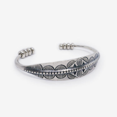 Symbol-cuff-silver