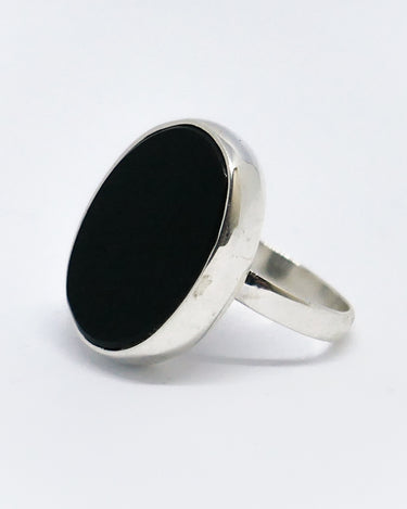 eclipse-onyx-silver-ring